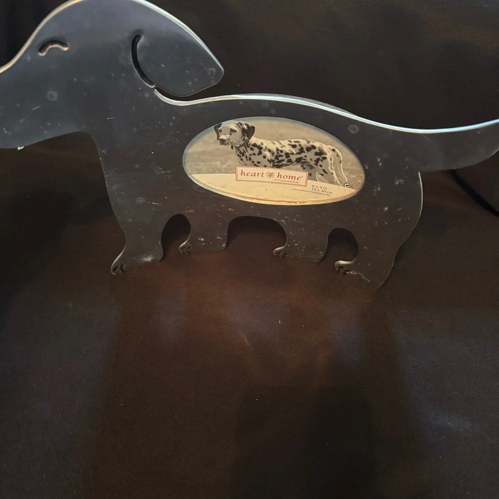 Dog-Shaped Metal Picture Frame